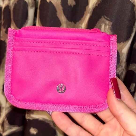 Lululemon True Identity Card Case Sonic Pink - Picture 4 of 5